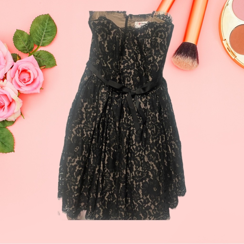 Robert Rodriguez Black and Cream Lace Dress- perfect for the upcoming holidays